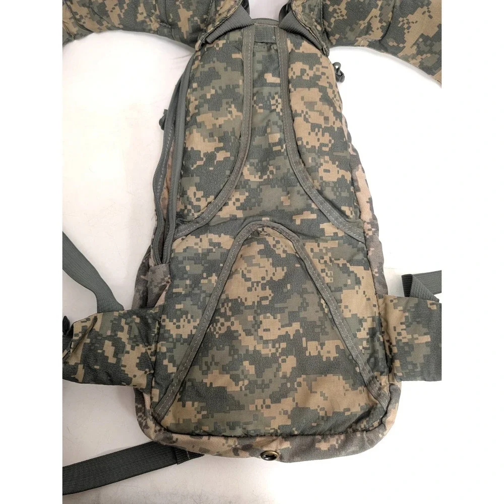 US Military MOLLE II Hydration Backpack - Padded back pack